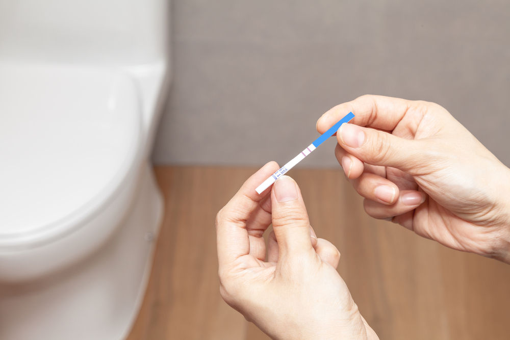 5 Rekomendasi Alat Tes Kehamilan Untuk Hasil yang Akurat