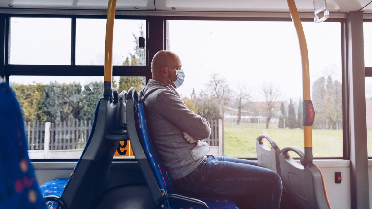 Tips Pencegahan COVID-19 di Kendaraan Umum Dalam Kondisi New Normal